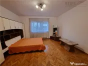 Apartament 3 camere la casa , zona Florilor 