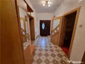 Apartament 3 camere la casa , zona Florilor 
