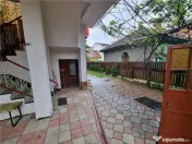 Apartament 3 camere la casa , zona Florilor 