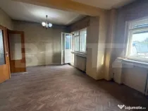 Apartament cu 4 camere, 95 mp, zona Centrala