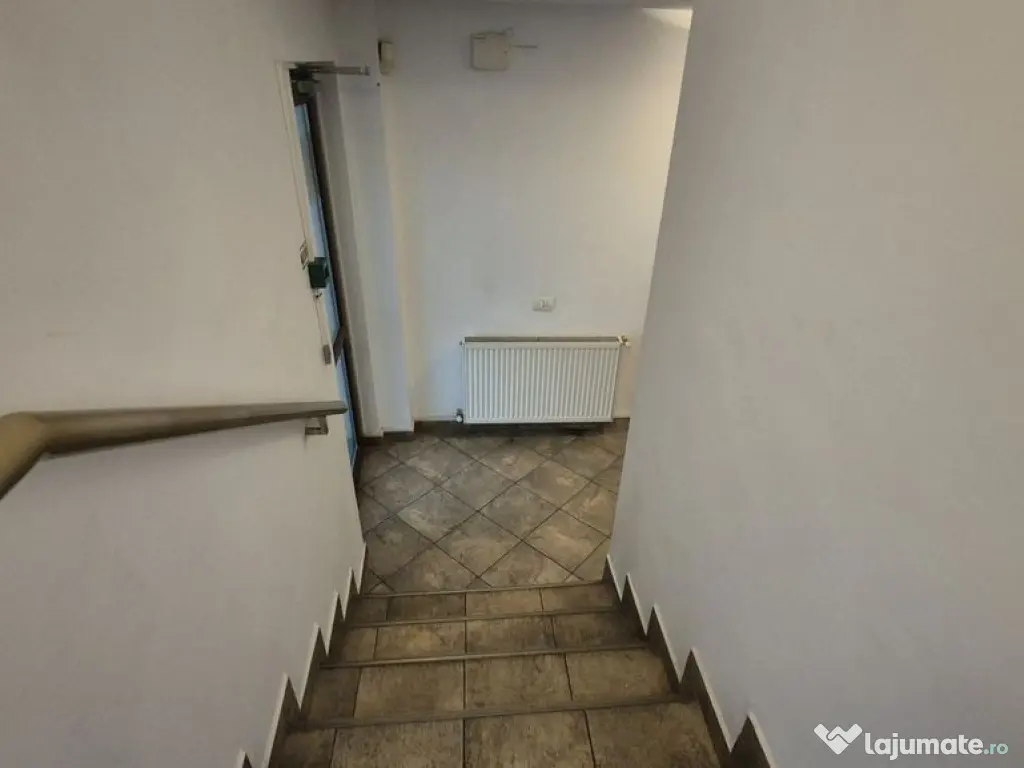 Cladire S+P+4 Etaje 683,92 mp - an de constructie 2006 - ...