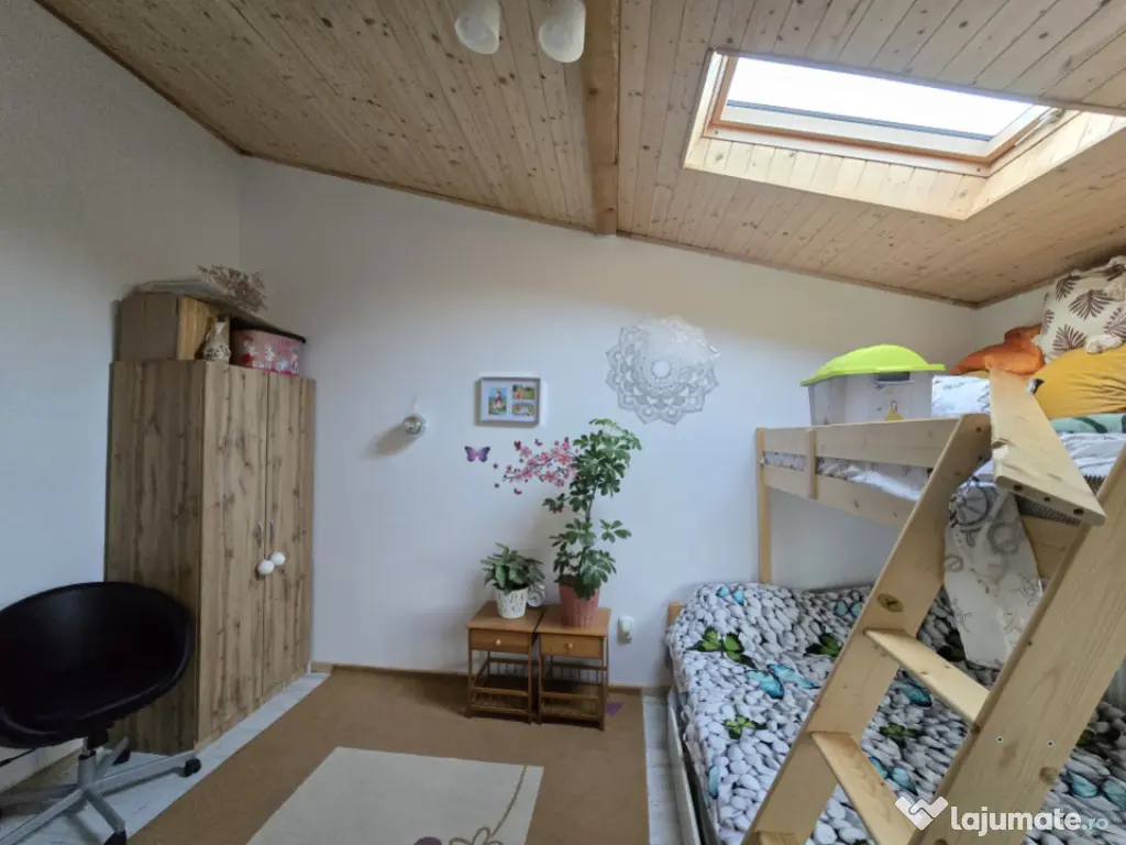 Casă P+E de vânzare, 150 mp, zona Rudului