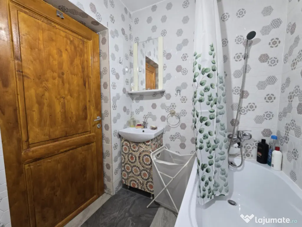 Casă P+E de vânzare, 150 mp, zona Rudului