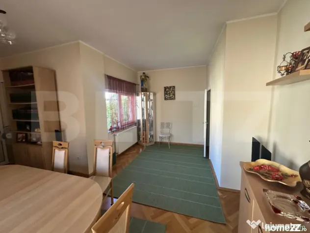 Apartament 3 camere, 223.40 mp, zona Titulescu