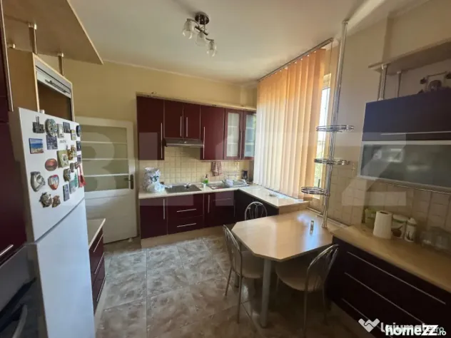 Apartament 3 camere, 223.40 mp, zona Titulescu