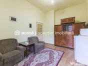 Un etaj întreg. Trei unități. O singură decizie bună. 