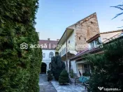 Un etaj întreg. Trei unități. O singură decizie bună. 