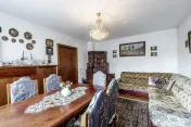 Casă din cărămidă cu 8 camere – zonă liniștită, ...