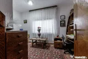 Casă din cărămidă cu 8 camere – zonă liniștită, ...