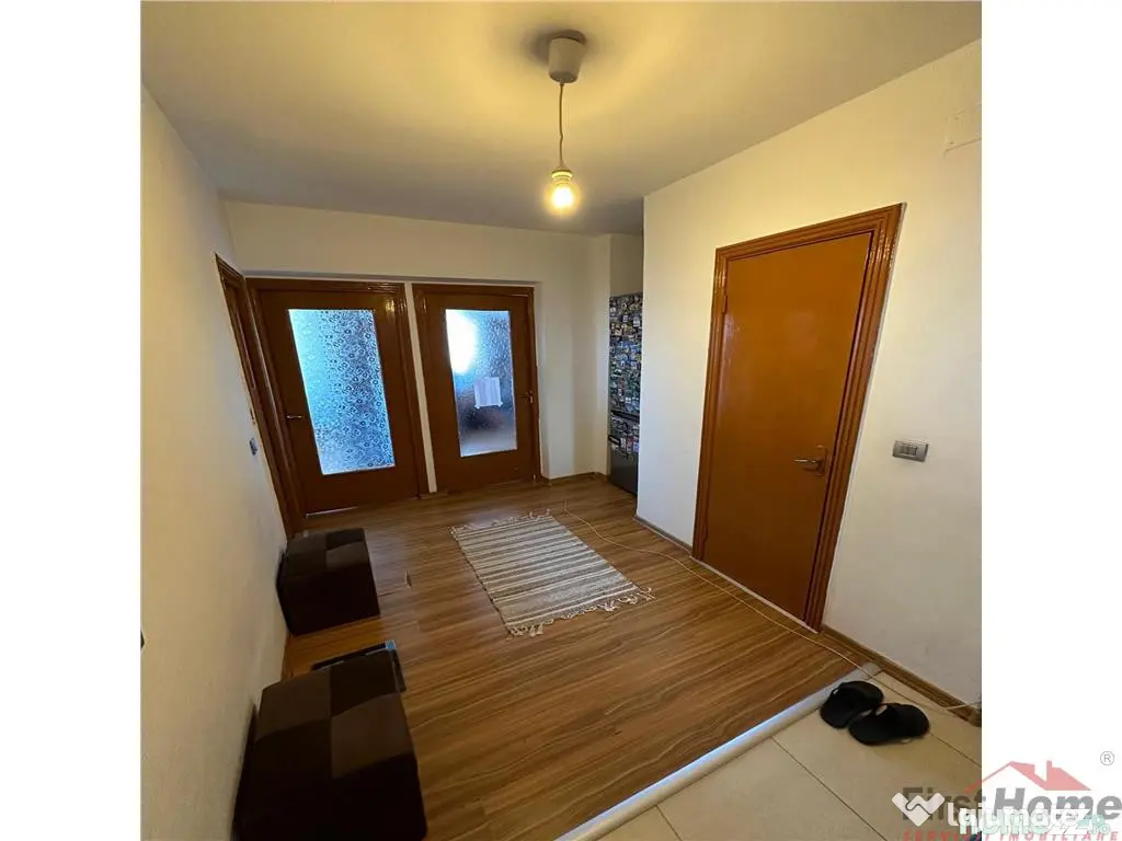 Apartament 4 camere, etaj 6/8, zona Piata Unirii – Ultr...