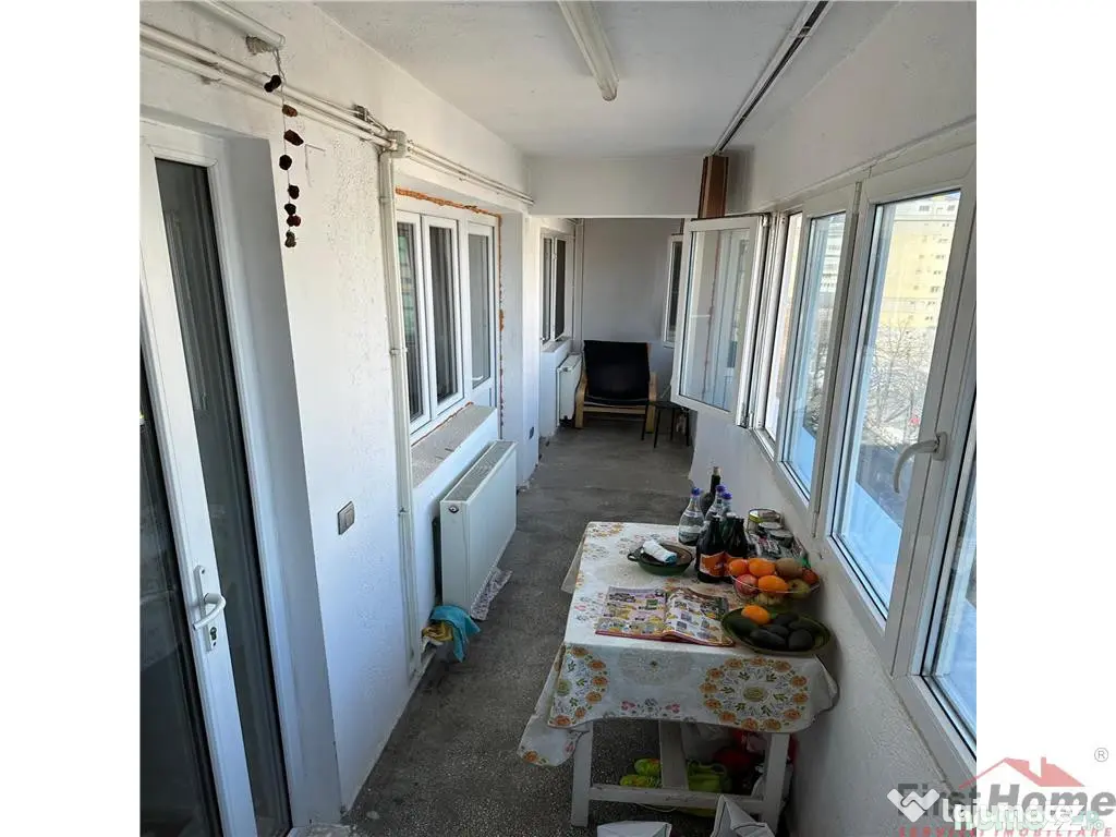 Apartament 4 camere, etaj 6/8, zona Piata Unirii – Ultr...