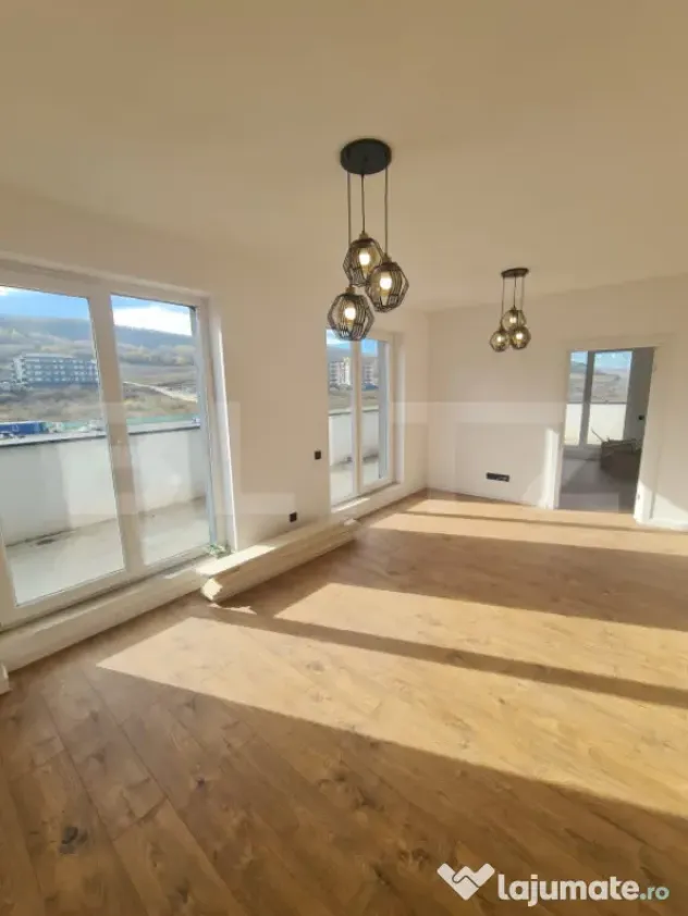 Apartament semidecomandat, 52 mp utili, zona Terra