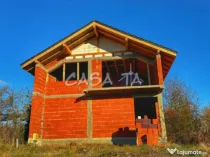 Casa situata în Lelești P+M (La Rosu)