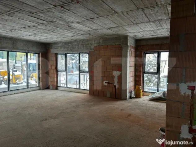 Apartament 4 camere, 123 mp, Terasa 21 mp, Dressing, Zona Ca
