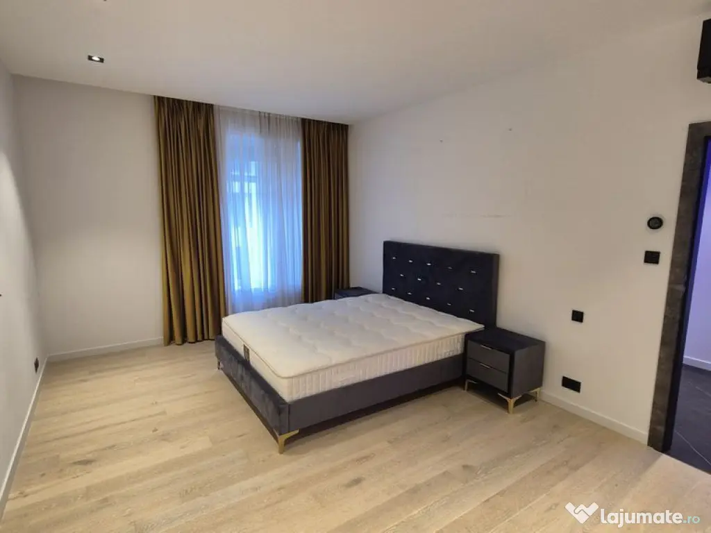 Penthouse 262,48 mp + terasa 165,16 + balcoane 10,73 mp -...