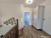 Duplex cu 4 camere si 2 bai complet mobilat si utilat in Giroc. 