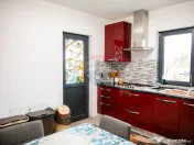 Casă / Vilă cu 5 camere de vânzare 