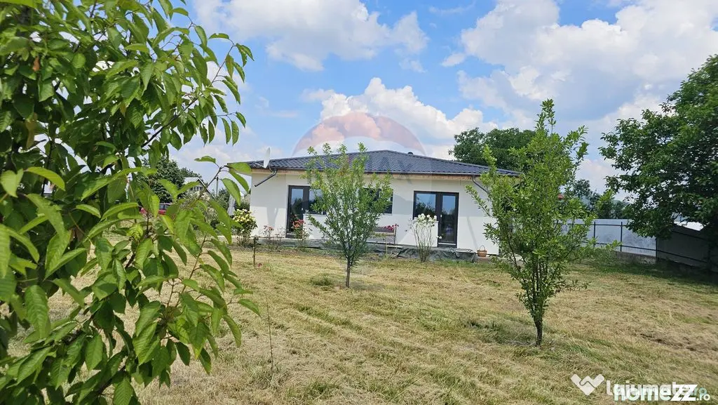 Casă / Vilă cu 5 camere de vânzare