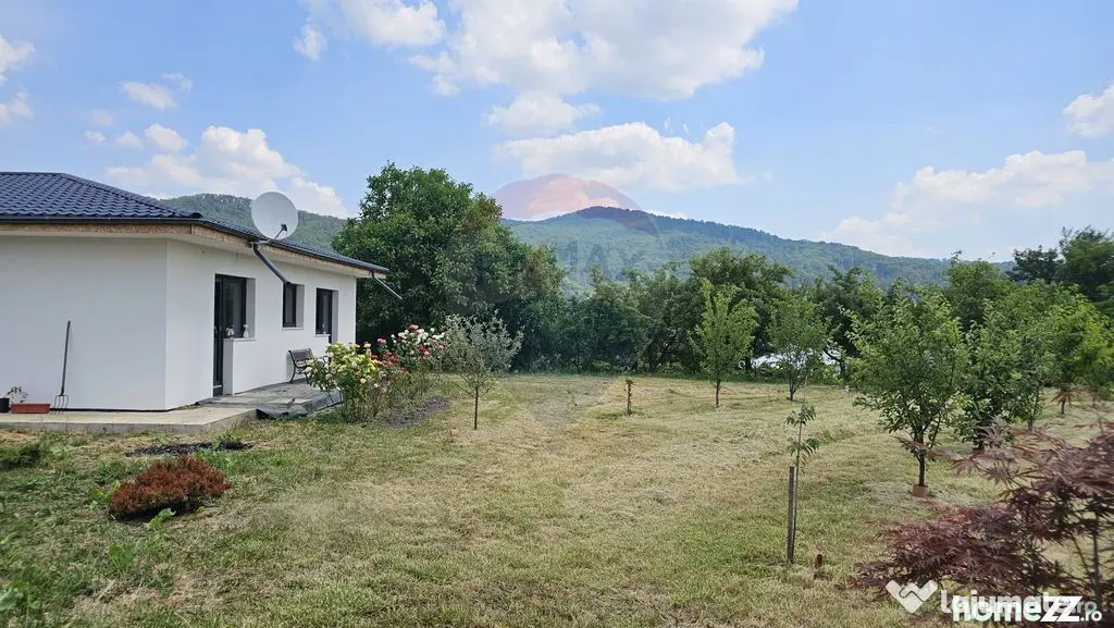 Casă / Vilă cu 5 camere de vânzare