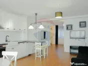 Apartament cu 3 camere de vânzare în zona Ultracentral 