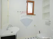 Apartament cu 3 camere de vânzare în zona Ultracentral 