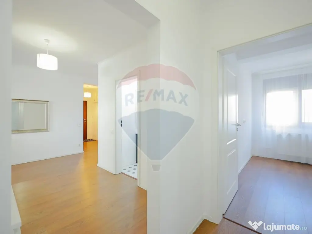Apartament cu 3 camere de vânzare în zona Ultracentral
