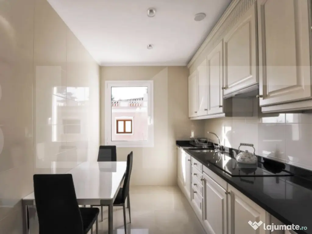 Apartament de Lux cu 3 Camere și Balcon Panoramic