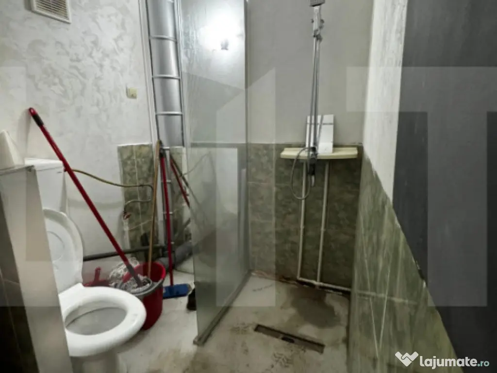 Garsonieră luminoasă, ideală pentru locuit