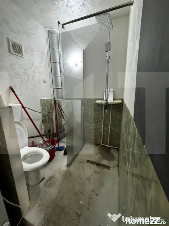 Garsonieră luminoasă, ideală pentru locuit