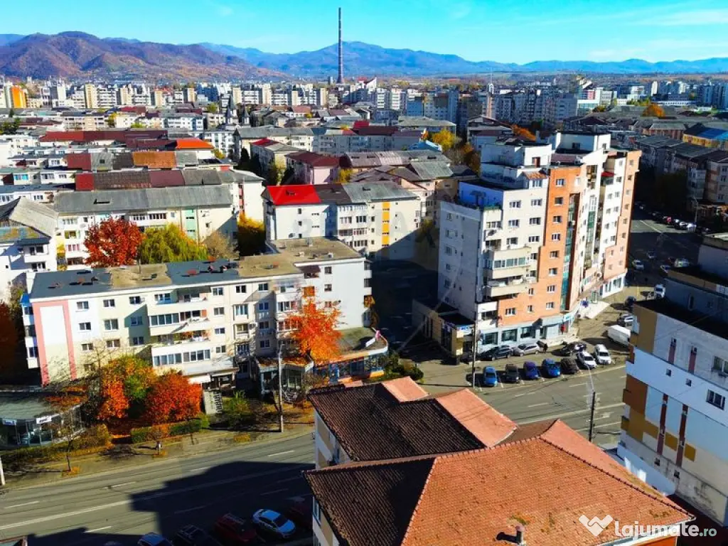 Spațiu comercial de 100mp de închiriat în zona Republicii