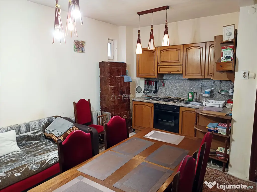 Casa cu teren 315 mp – Moldova Veche, jud. CS