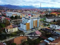 Apartament cu 3 camere de vânzare în bloc nou, zona Cen...