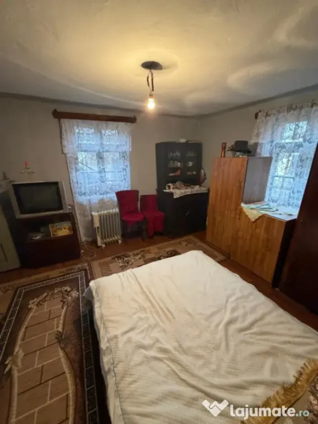 Casa/vila 70mp langa blocuri din caramida , 270mp teren, Fil