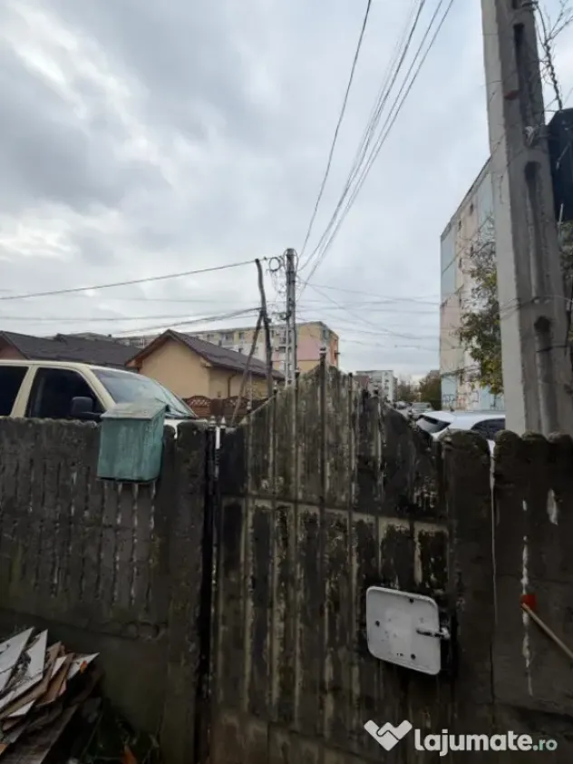 Casa/vila 70mp langa blocuri din caramida , 270mp teren, Fil