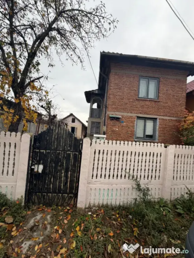 Casa/vila 70mp langa blocuri din caramida , 270mp teren, Fil
