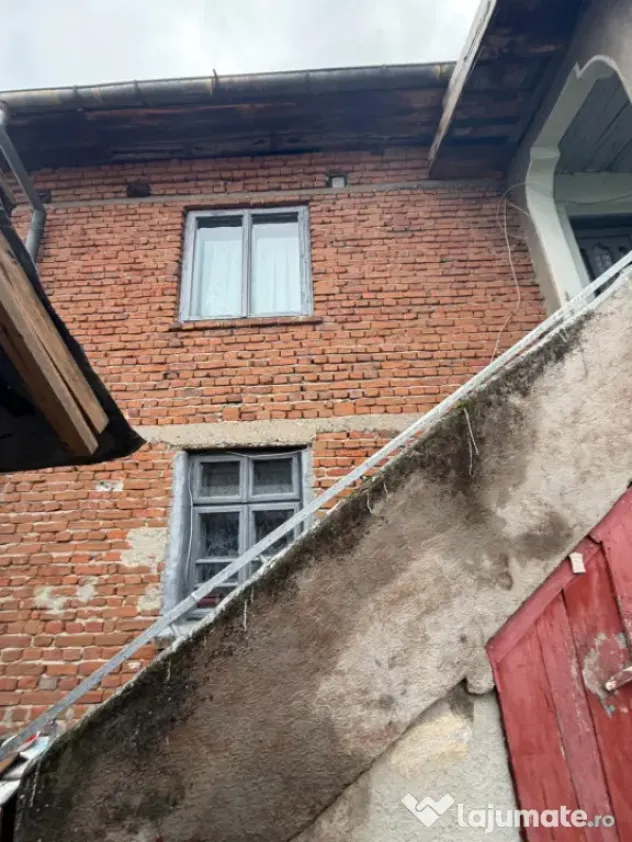 Casa/vila 70mp langa blocuri din caramida , 270mp teren, Fil