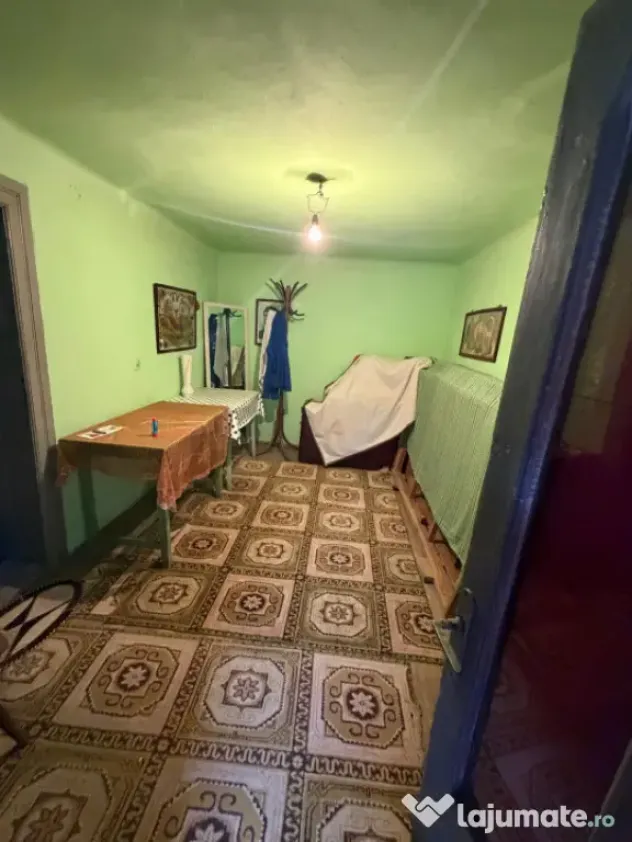 Casa/vila 70mp langa blocuri din caramida , 270mp teren, Fil