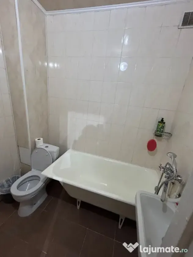 Garsoniera de inchiriat in zona Aviatiei