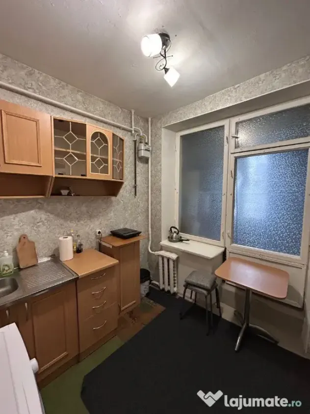 Garsoniera de inchiriat in zona Aviatiei