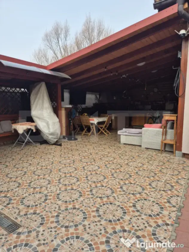 Vila superba de vanzare in Sangiorgiu, zona exclusivista