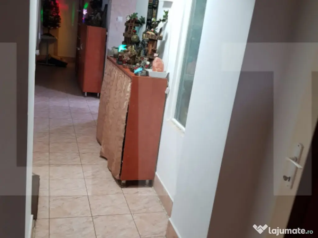 Casa individuala 4 camere, 100 mp, zona Girocului