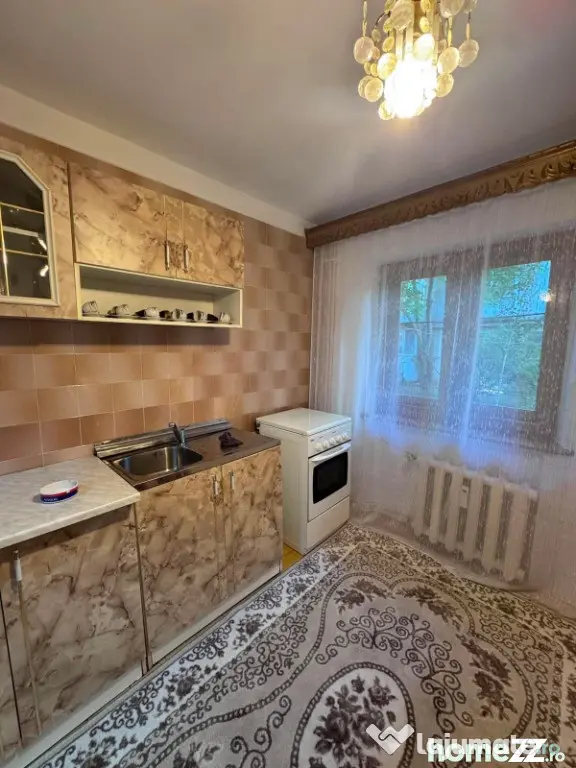 Apartament cu 3 Camere Decomandat in George Enescu