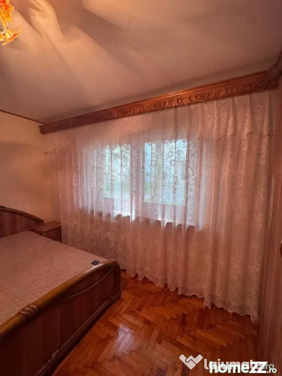 Apartament cu 3 Camere Decomandat in George Enescu