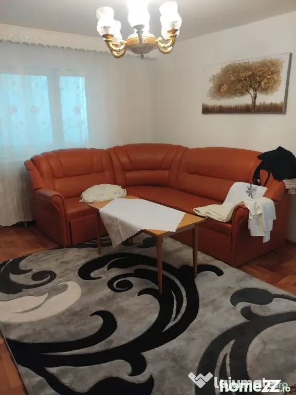 Apartament cu 3 Camere Decomandat in George Enescu