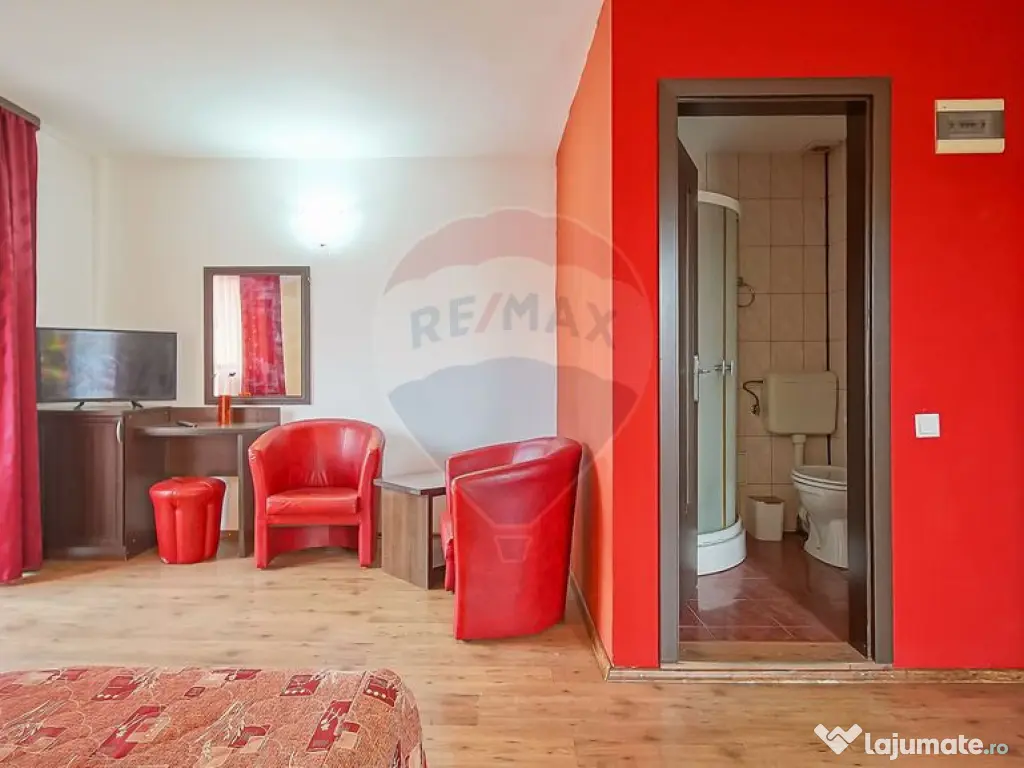 Casă / Vilă cu 12 camere de vânzare în zona Astra