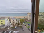 Vedere frontal la mare, 3 camere decomandate. 