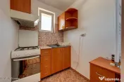 Garsoniera spatioasa, strada curata si linistita in 