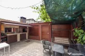 Garsoniera spatioasa, strada curata si linistita in 