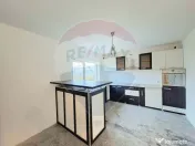 Investiție cu randament excelent - Casă 3 dormitoare, C... 