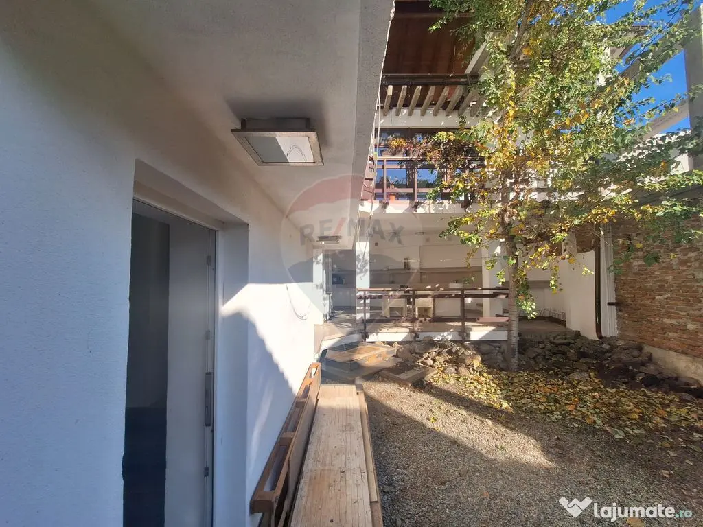 Sp comercial generos si versatil, cu destinatie medicala ...